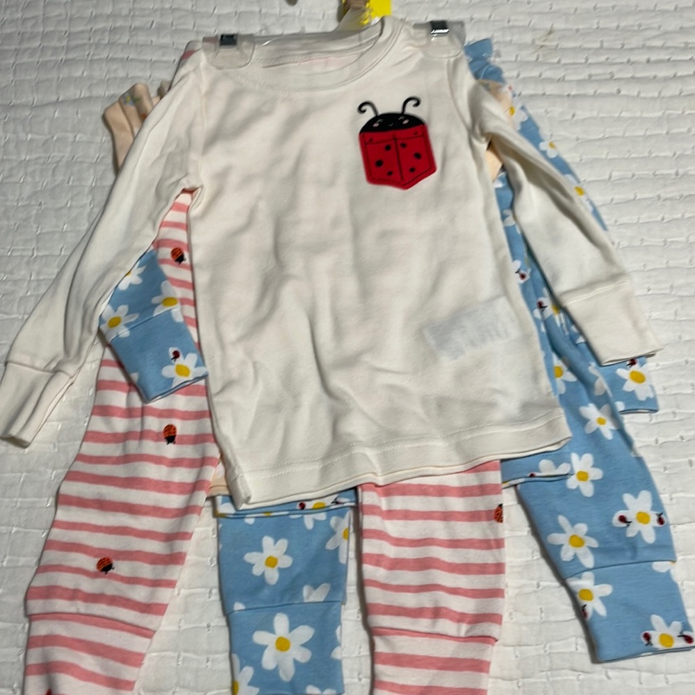 NWT Old Navy Pajamas 18-24 Months